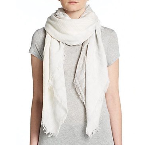 Vince Camuto Accessories - VINCE CAMUTO Printed Scarf Vince Camuto Accessories - VINCE CAMUTO Printed Scarf